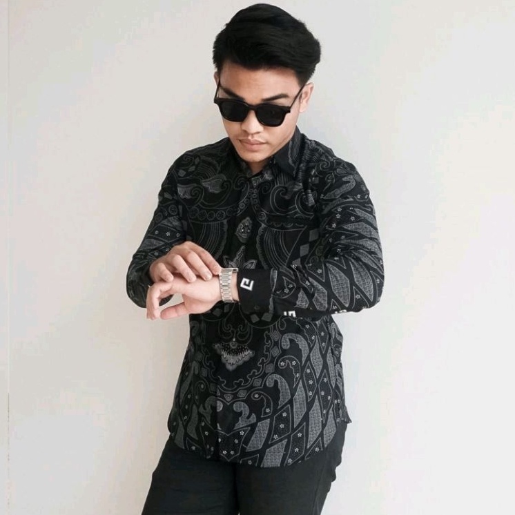 Kemeja Batik Pria Anyar Lengan Panjang Casual Modern Modis Men in Black Hitam Manis Size M L XL XXL Batik Pria Kantor Soloan