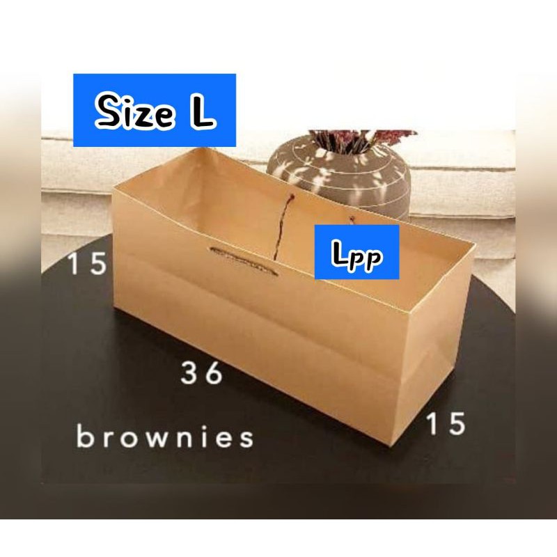 

[ 150 gsm ] Paper Bag / Kantong Kertas Brownies Size L uk 36 x 15 x 15 cm .
