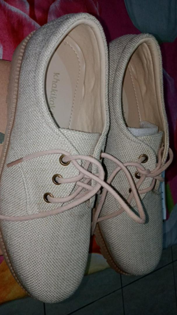 Khakikakiku Mia Rosewood