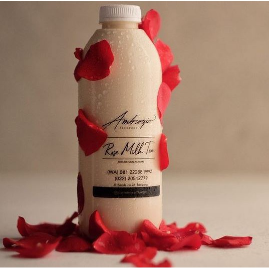 

ROSE MILK TEA AMBROGIO PATISSERIE BANDUNG VIENNOISERIES CROISSANT CROFFLE BUTTER SUGAR AUTHENTIC ORI