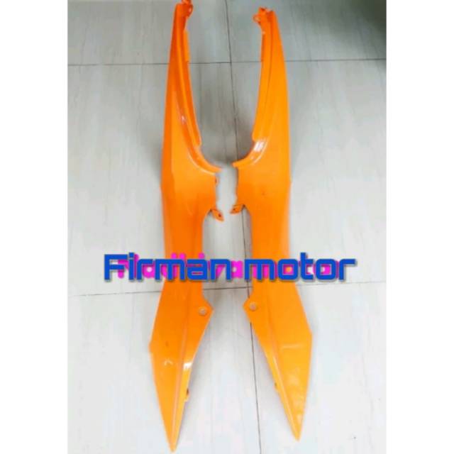 Sambungan body honda sonic 150 r warna orange original