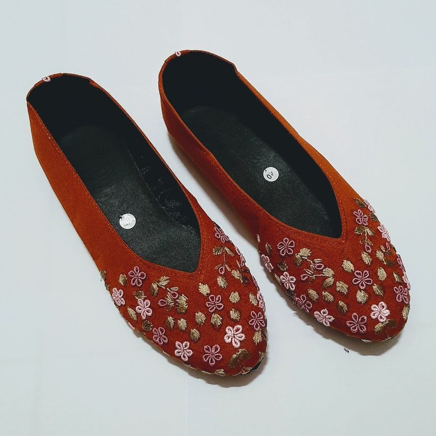 etnik fashion sepatu wanita flat slip on sulam oranye