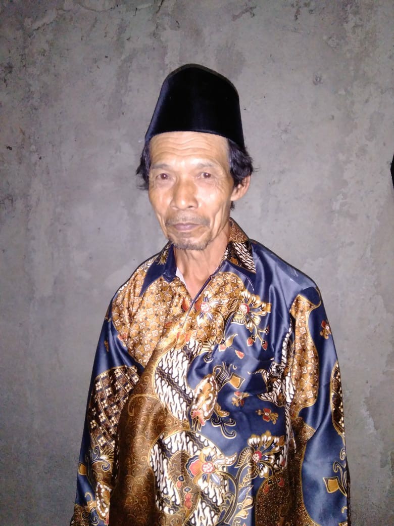 Kemeja Batik Semi Sutra Silky Premium Pria Lengan Panjang Puring Istimewa