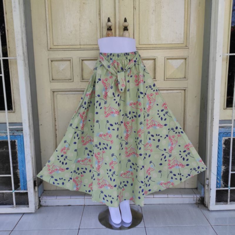 Rok mayung bunga sakura/ Rok mayung  motif kotak kotak/ Rok mayung sultan/ Rok payung motif polos/ R