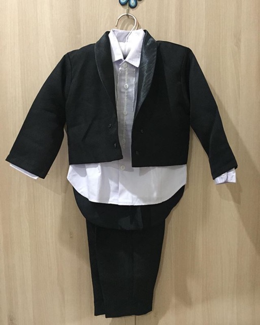 Tuxedo anak size 4 (preloved)