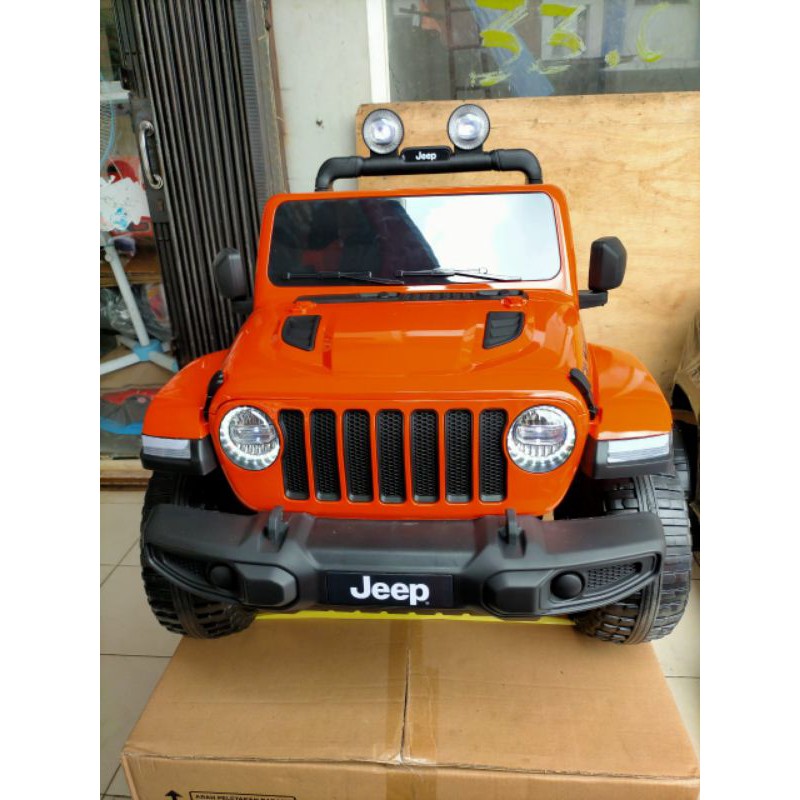 MOBIL AKI JEEP WRANGLER RUBICON(JWR555PAINT) LISENSI JOK KULIT BODY CAT PAITING~MAINAN MOBIL AKI