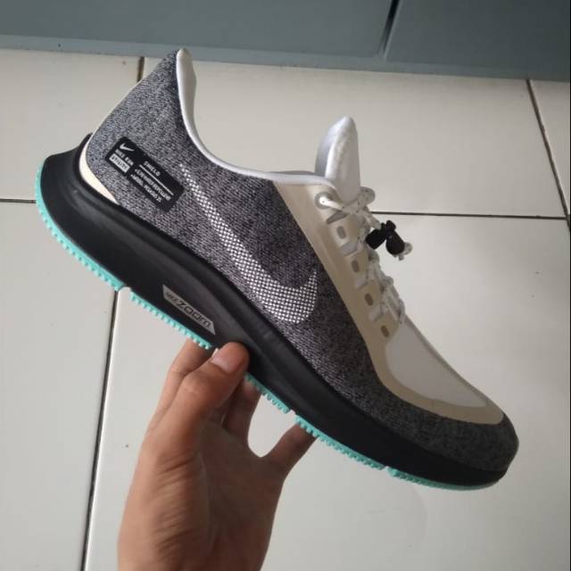 Original BNIB Nike Air Zoom Pegasus 35 Shield Grey White Black Mint