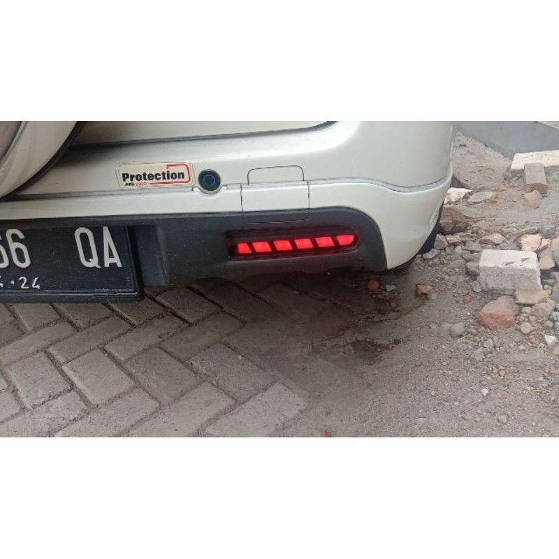 reflektor lampu mata kucing bumper belakang lampu semua tipe toyota agya /ayla 2013 sampai 2023 2022 2021 2020 2019 2018 2017 2016 2015 2014 gr sport / wigo / luxio lampu running sen sein