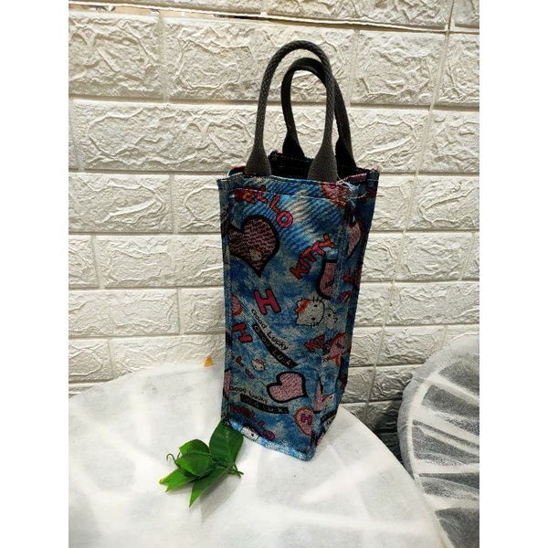 tas botol air minum 2 liter motif kucing bahan kanvas size 12x12x33 cm