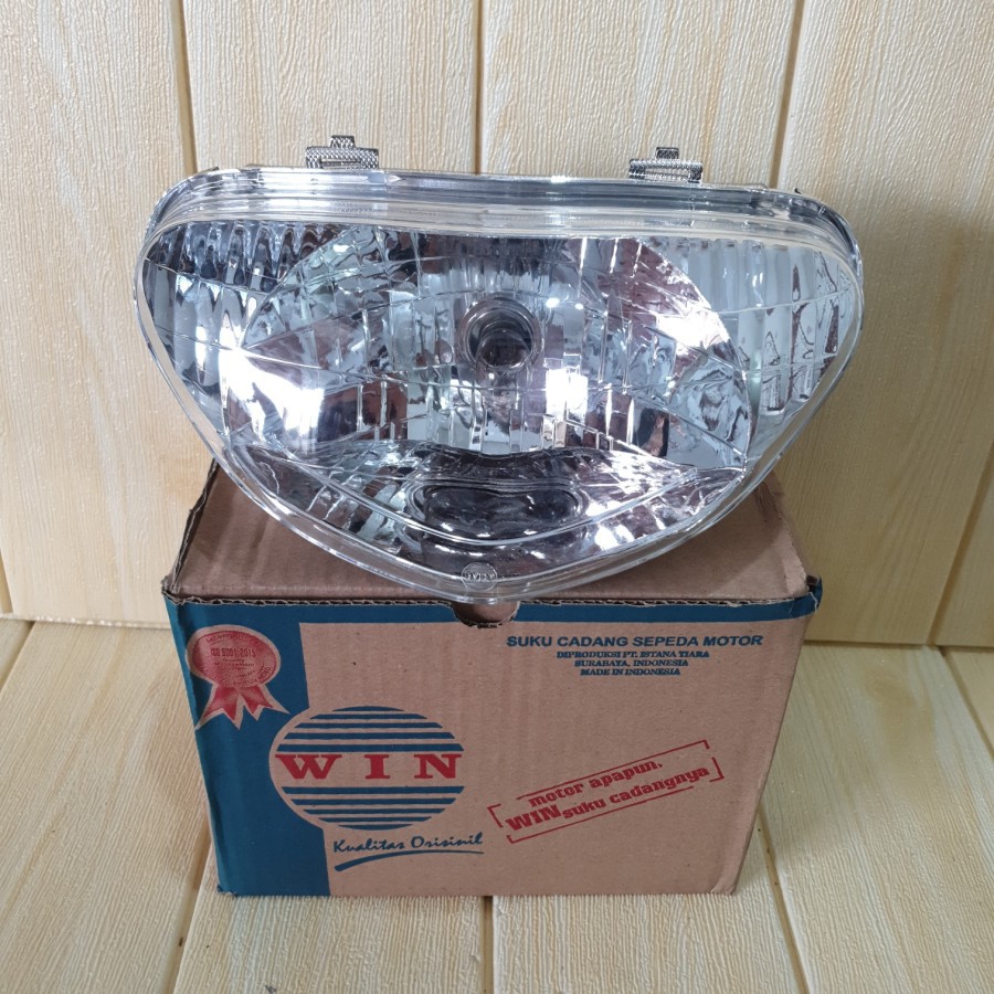 REFLEKTOR LAMPU DEPAN MIO SPORTY + SOKET+ LAMPU DEPAN KOMPLIT MERK WIN