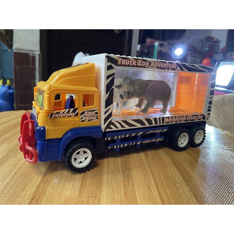 Mainan Anak Tronton Box Mika isi Hewan / Helikopter