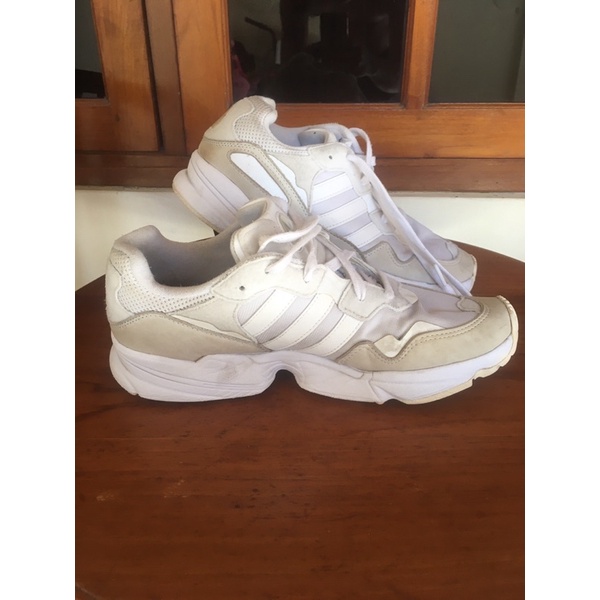 sepatu Adidas torsion
