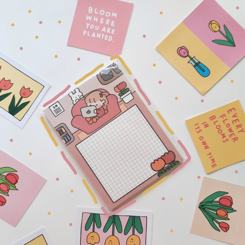 

Memo Little Girl Square Memo Pad Notes