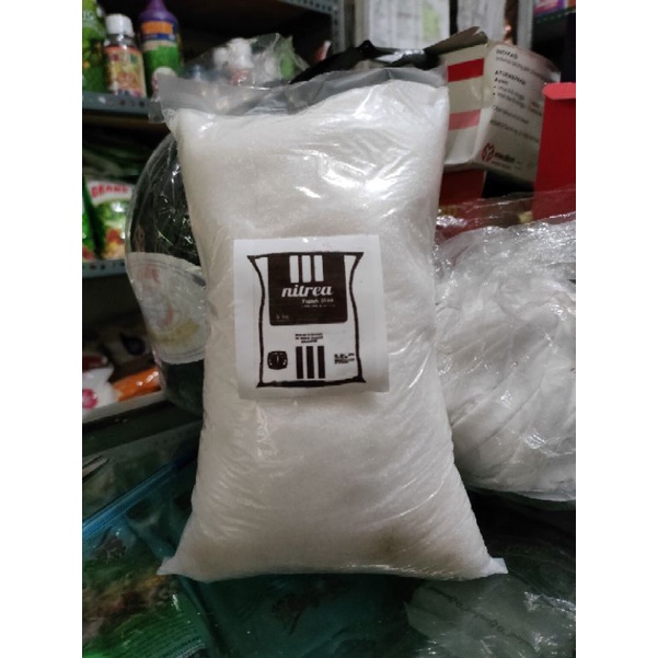 Pupuk Urea Non Subsidi Kemasan Repack 1 kg Petro Nitrea Pusri
