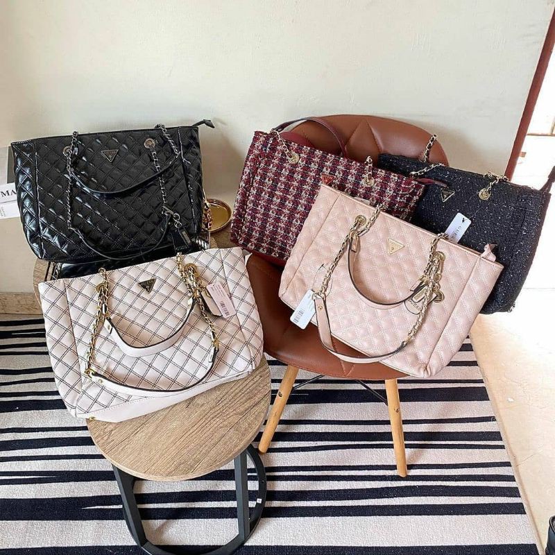 GUESS Cessily ToteBag