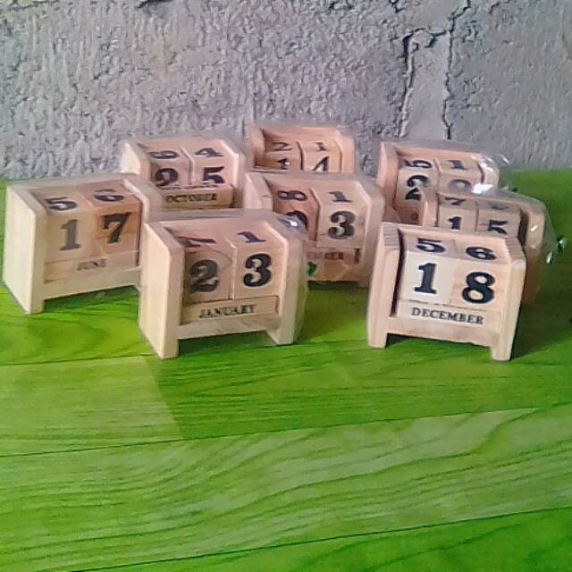 

Kalender kayu