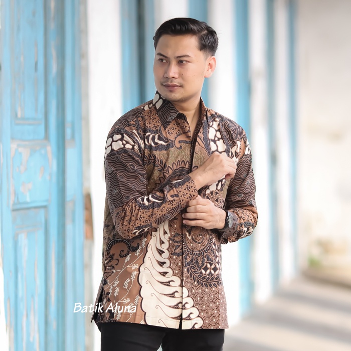 Baju Batik Pria Lengan Panjang Slim Modern Batik Keluarga Premium Furing Lembut Dan Adem HRB026 Motif Keratonan Kode 002 Size S M L XL XXL XXXL Reguler Batik Kantoran Atasan Kemeja Batik Pria Lengan Panjang Premium Jumbo Batik Cowok Modern Slimfit PCW067-4