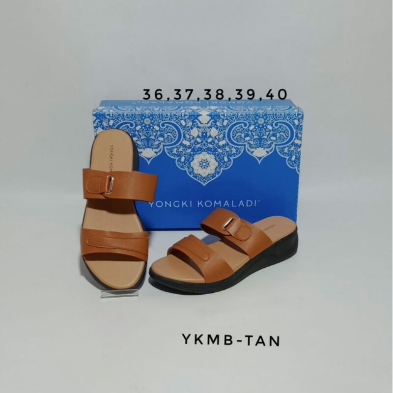 SENDAL WANITA YONGKI KOMALADI