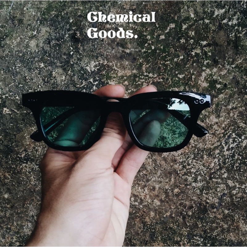 Kacamata Vincent Louise Severn