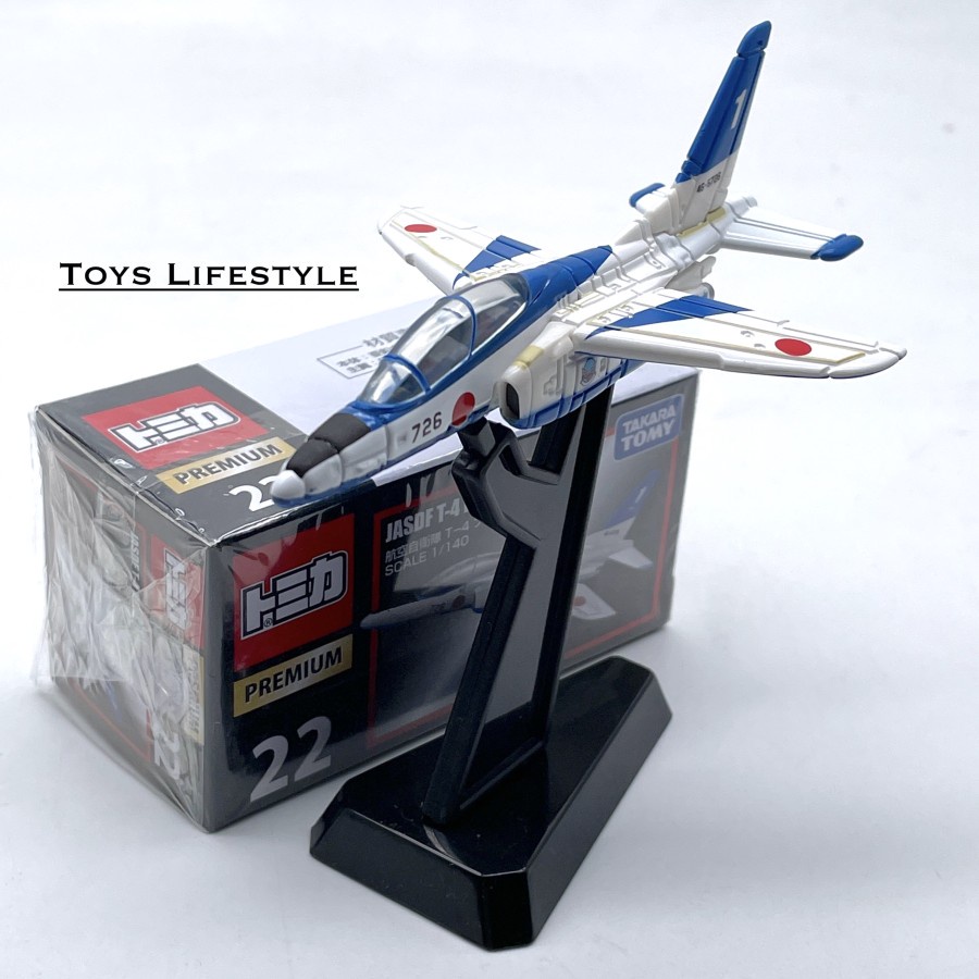 Pesawat Tomica Diecast 22 JASDF T-4 Blue Impulse