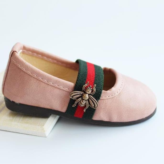 

Sepw5110 - Pink Suede With Bugs Pita U2626