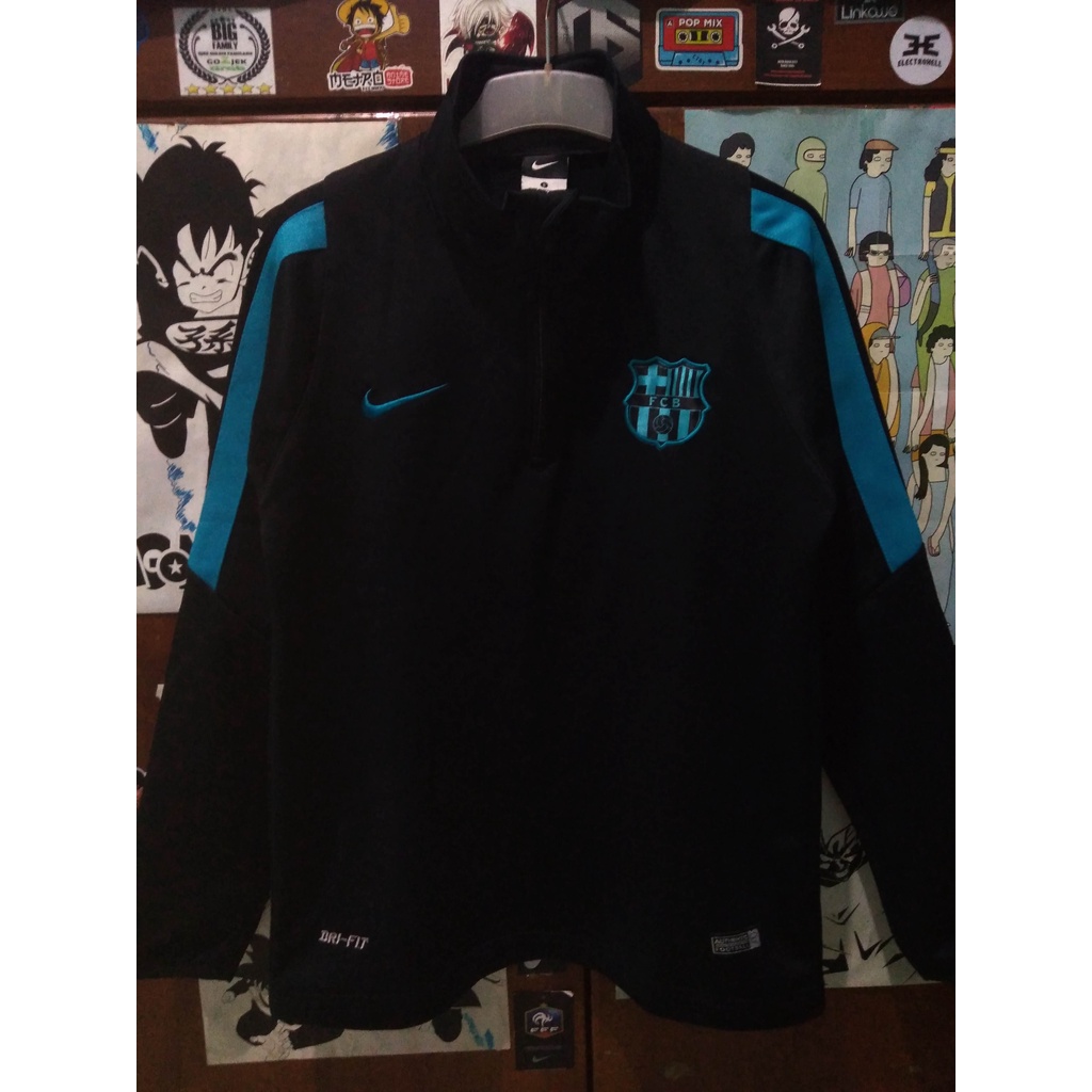 MIDLAYER/HALFZIPPER BARCELONA 2015-2016 [HITAM – LIST BIRU TOSCA] – JAKET MURAH