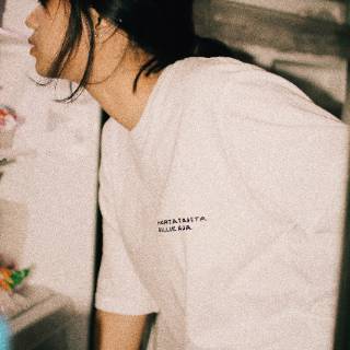  HARTA  TAHTA  BILLIE EILISH AJA Shopee Indonesia