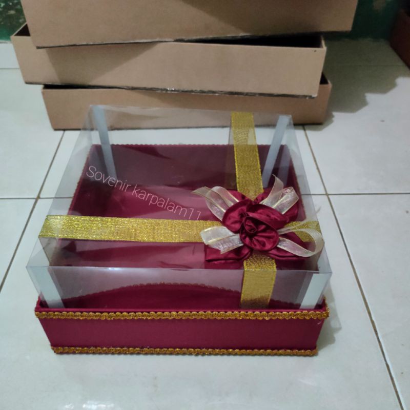 Kotak Hantaran Kue / Serbaguna Mika Maroon
