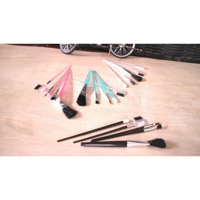 SET KUAS MAKE UP