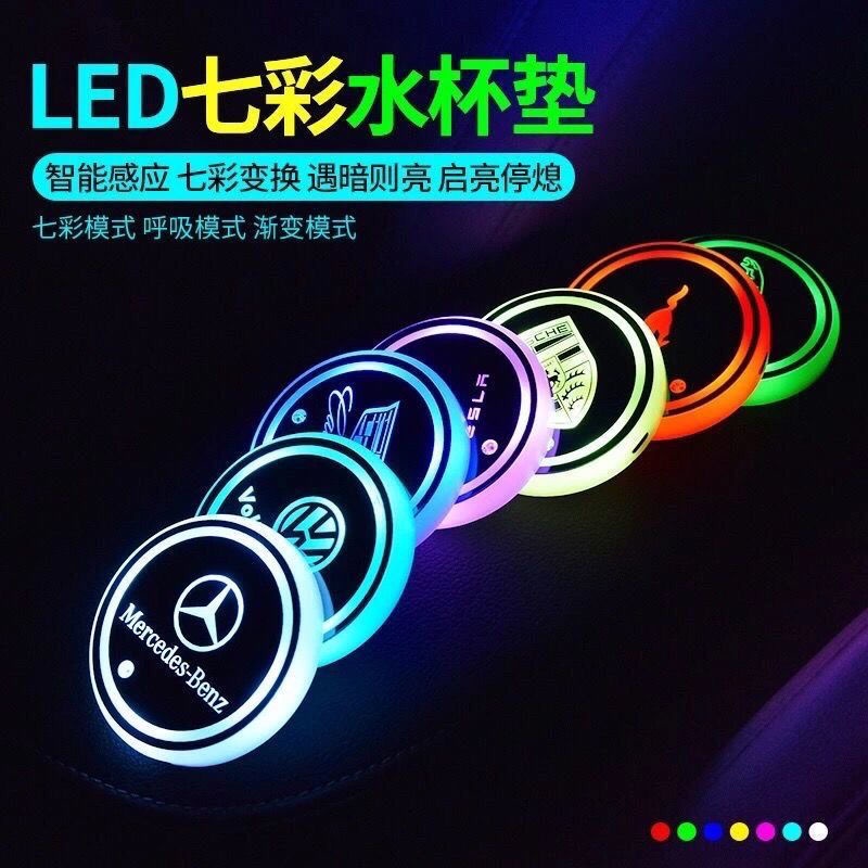 TESLA 2 Pcs Alas Dashboard Mobil Anti Slip Dengan Lampu Led 7 Warna Dan Port USB