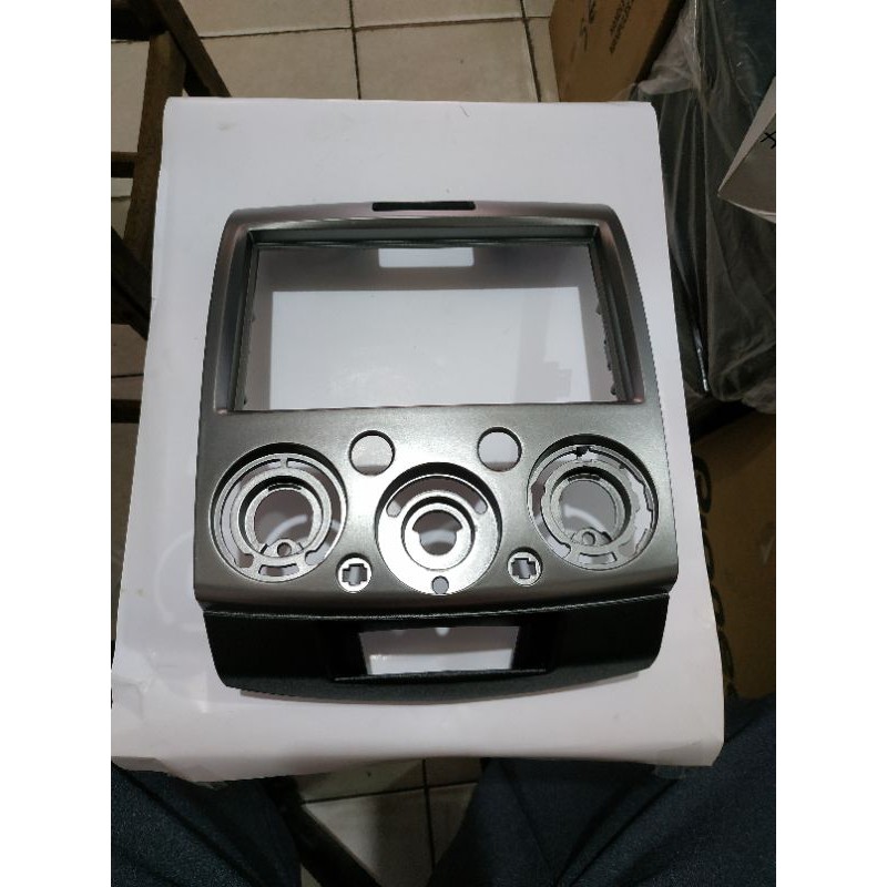 Frame everest - frame head unit ford everest - frame ford everest 2006-2011