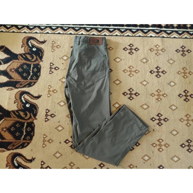 CELANA PANJANG THE NORTH FACE STANDARDFIT CORE GREEN