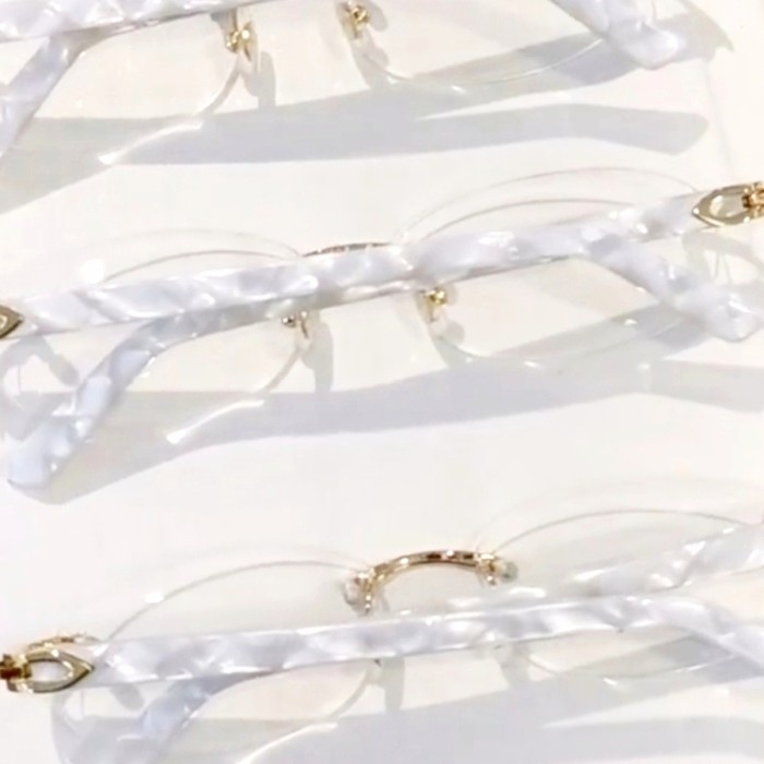 

DISKON SPESIAL CARTIER RIMLESS RECTANGULAR WHITE MARBLE 100% ORI TERBARU