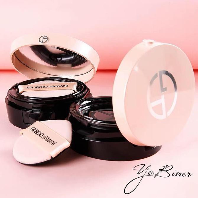 Giorgio Armani my Armani to go Essence-in-foundation Cushion Tone-up