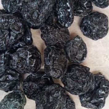 

QH plum Korea hitam kering / plum basah tanpa biji ( 500gram)