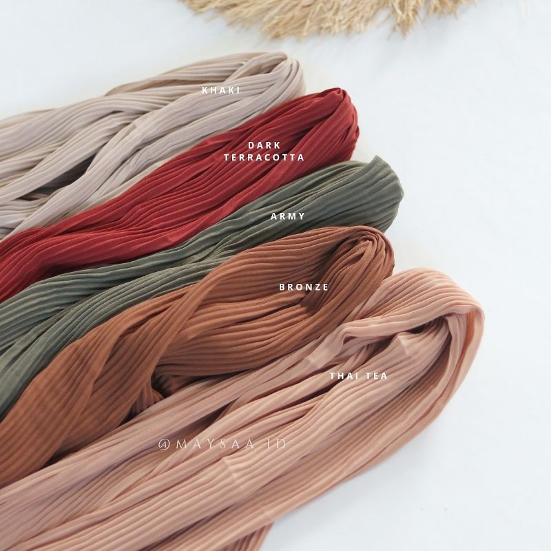 ELEA PLEATED SHAWL / Pashmina plisket ceruty