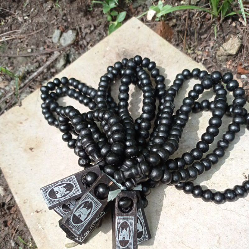 Tasbih kayu 33 butir warna hitam untuk souvenir / sovenir umroh haji hajatan dll, terlaris murah berkualitas