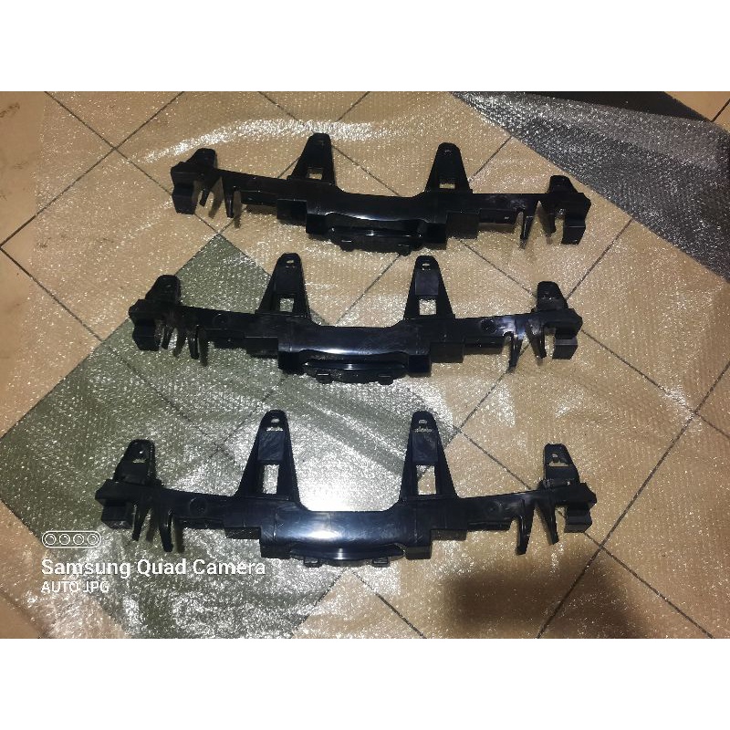 Bracket grill Innova reborn 2021 facelift