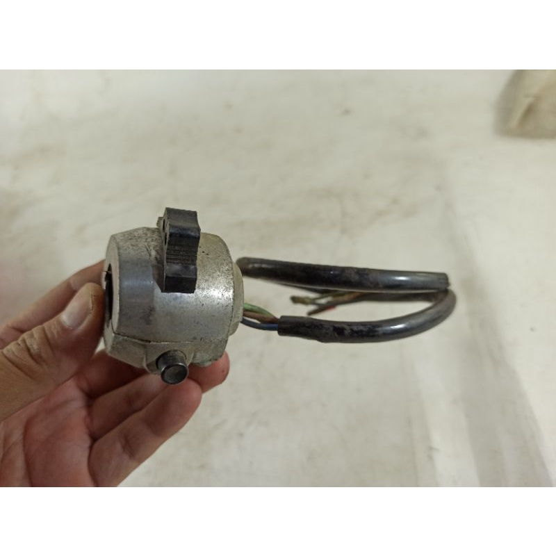 saklar holder kiri honda cd90 c200
