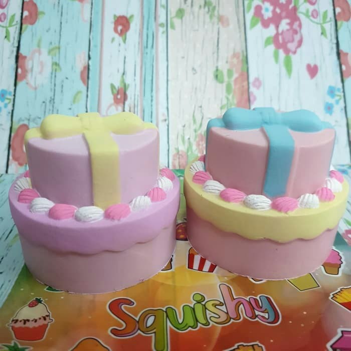 Squisi Kue Ultah Mainan Squishy Kado Anak Koleksi Kekinian Squisy Slow