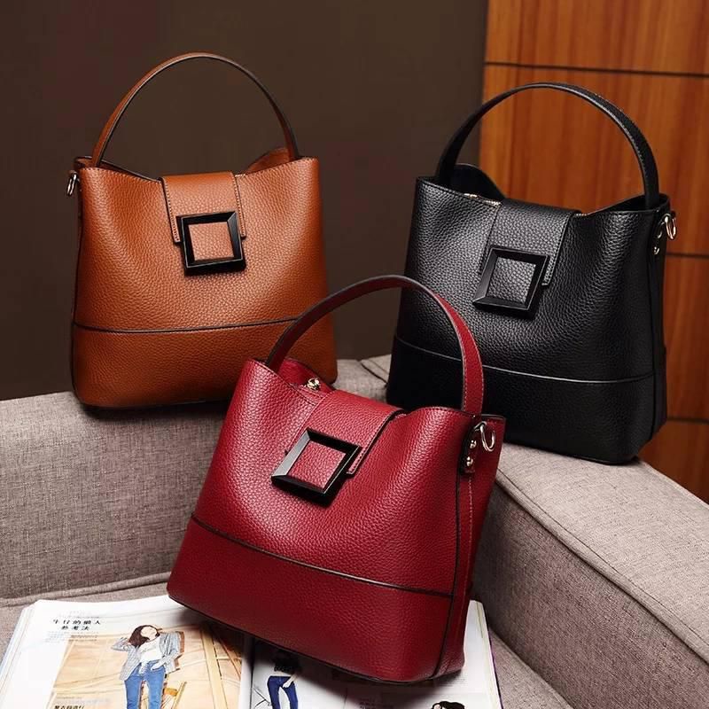 Tas Selempang Wanita PraDa