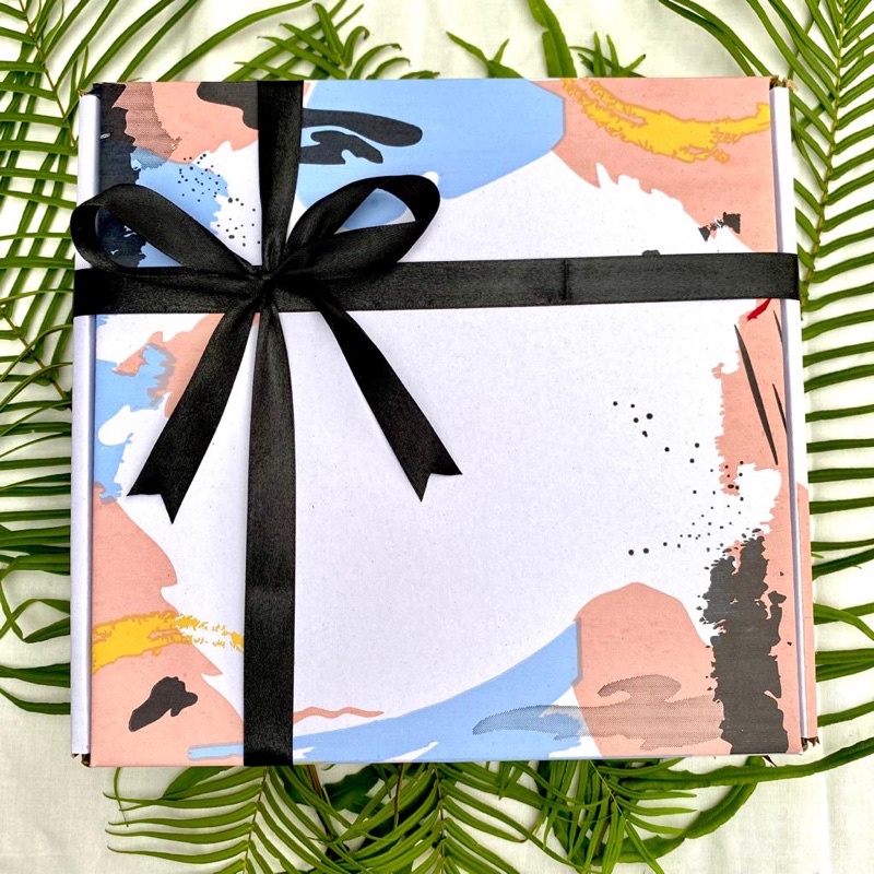 

BOX UKURAN 27X27X10 / KOTAK HAMPERS/ BOX HAMPERS / BOX KADO / GIFT BOX