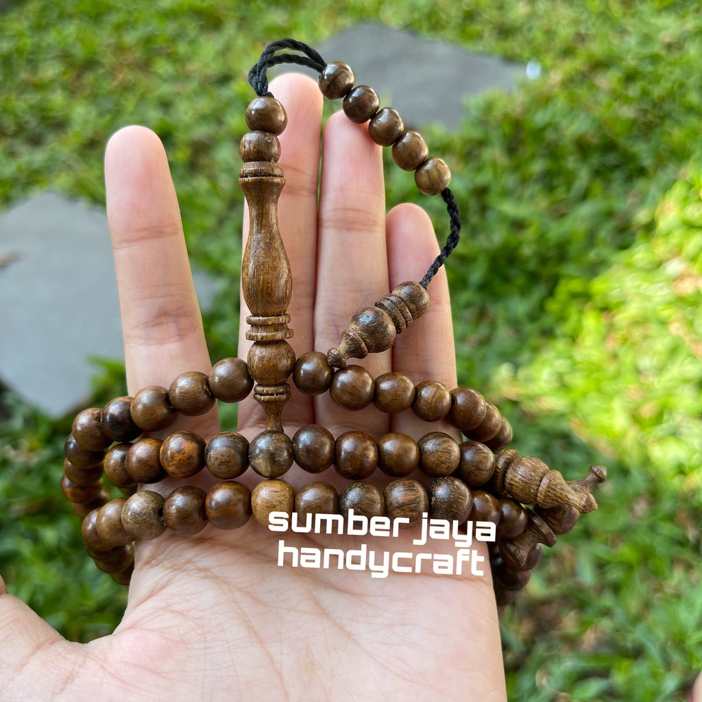 Tasbih Gaharu Grade B 8 mm 10 mm Gaharu Buaya Gaharu Kalimantan Tasbih kayu Gaharu Asli Tasbih Gahar