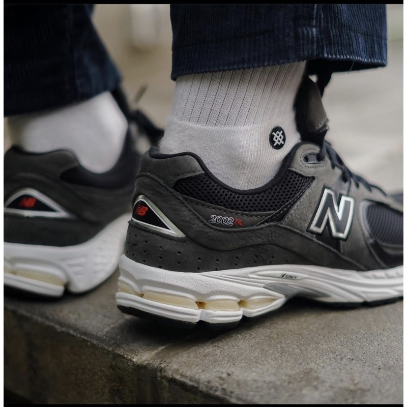 New Balance 2002 Dark Grey