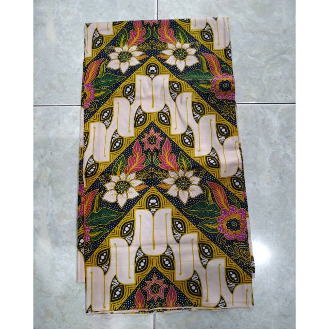 Kain batik bahan batik baju oleh oleh jogja solo Pekalongan bawahan batik jarik rok