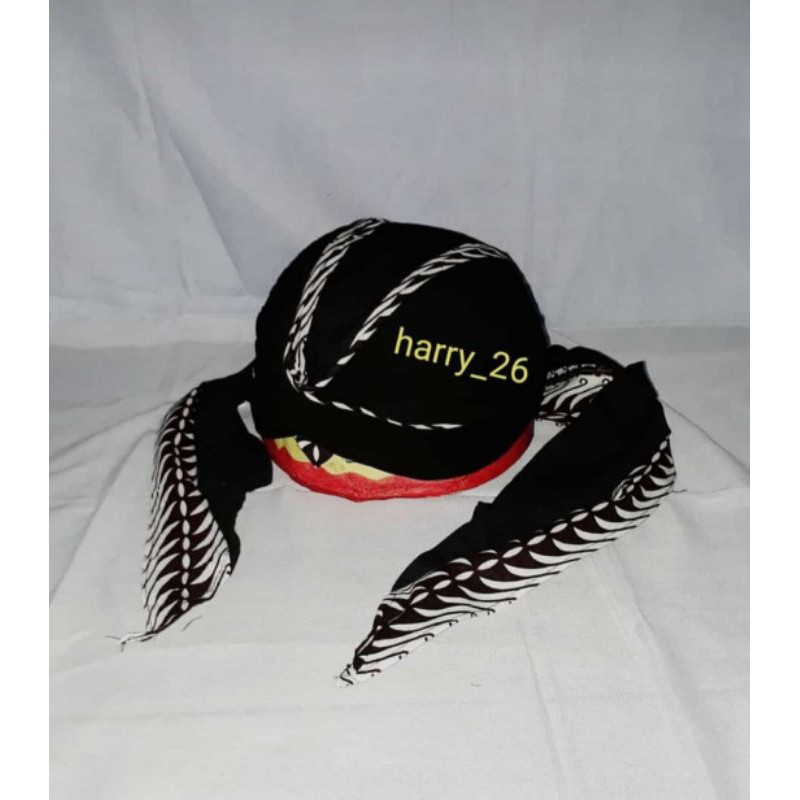 Blangkon Jogja Lipat Samurai Putih Sliwir Batik