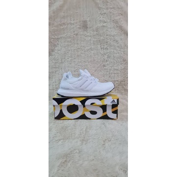 Sepatu Sneakers Adidas Ultraboost 4.0 Full White Unisex