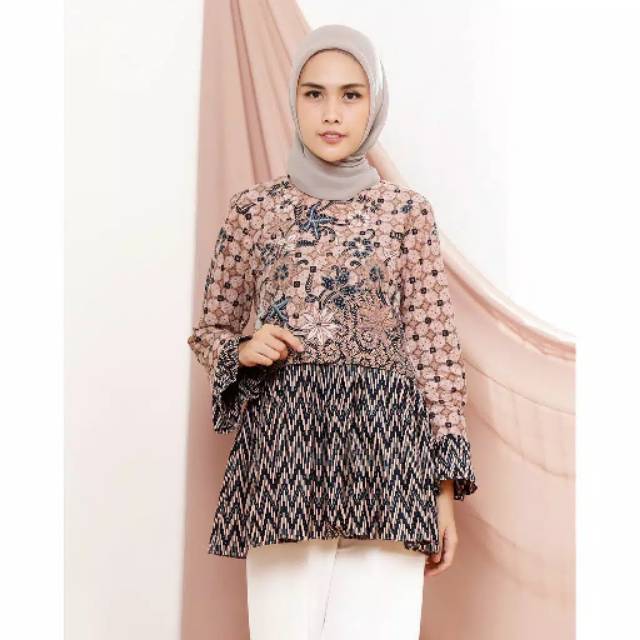 Aruna blouse batikula M