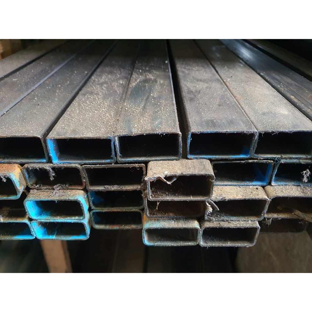PIPA KOTAK HITAM HOLO PLAT BESI 20 X 40 ST (0.9 MM)