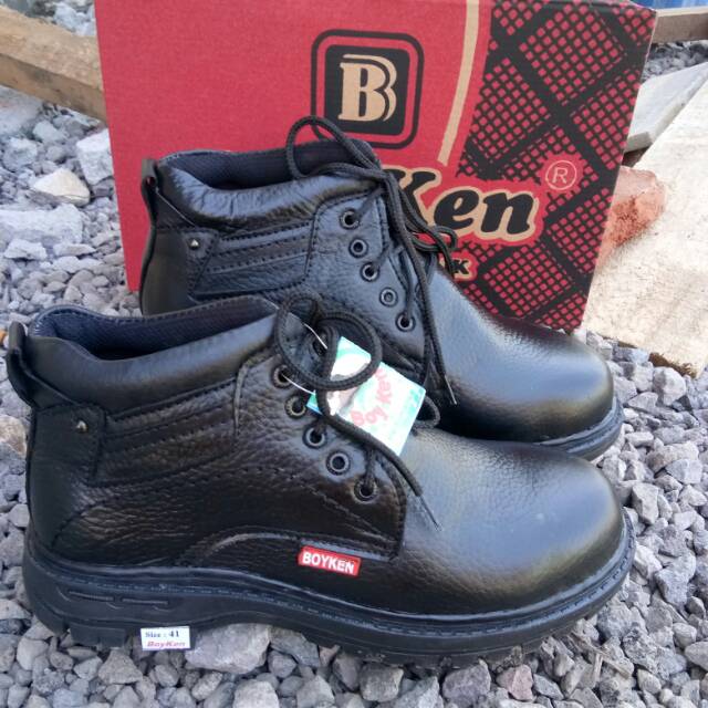 Sepatu sefty boots kulit asli kerja proyek nyaman dipakai